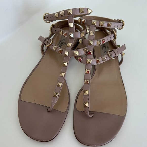 Valentino Garavani Rockstud Caged Leather Ankle Strap Sandals - Picture 3 of 10